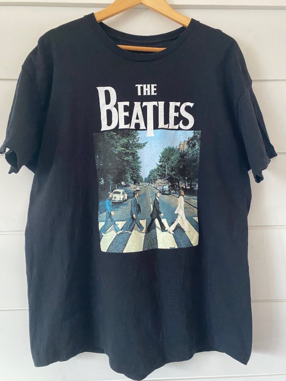 The Beatles Black t-shirt Short Sleeves Size XL Women (Medium Men) Abbey Road